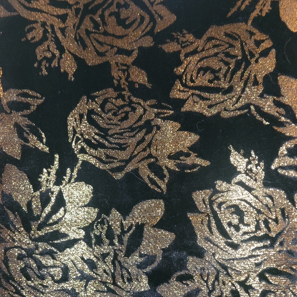 BNWT Betsey Johnson Throw - Picture 2 of 2